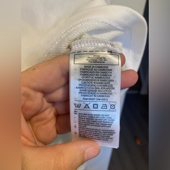 BNWT Adidas Cropped Hoodie Sweatshirt Size Large - Picture 7 of 11